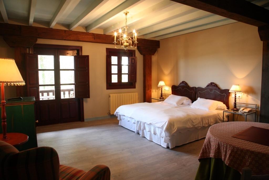 Casa De Guela Hotel Santillana del Mar Ngoại thất bức ảnh